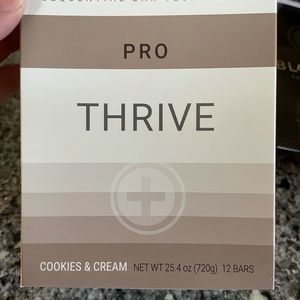 Thrive cookies and cream bars